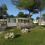 Arena Indije Mobile Homes 4*