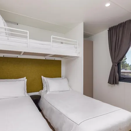 Arena Indije Mobile Homes 4*
