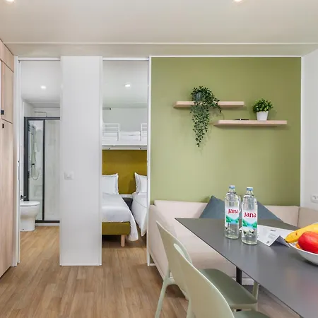 Arena Indije Mobile Homes ホリデーパーク