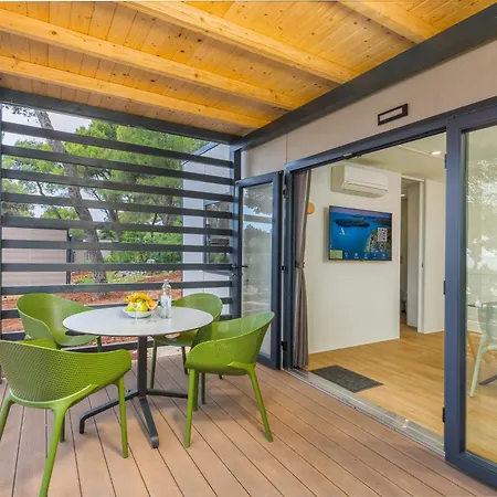 Arena Indije Mobile Homes 4*