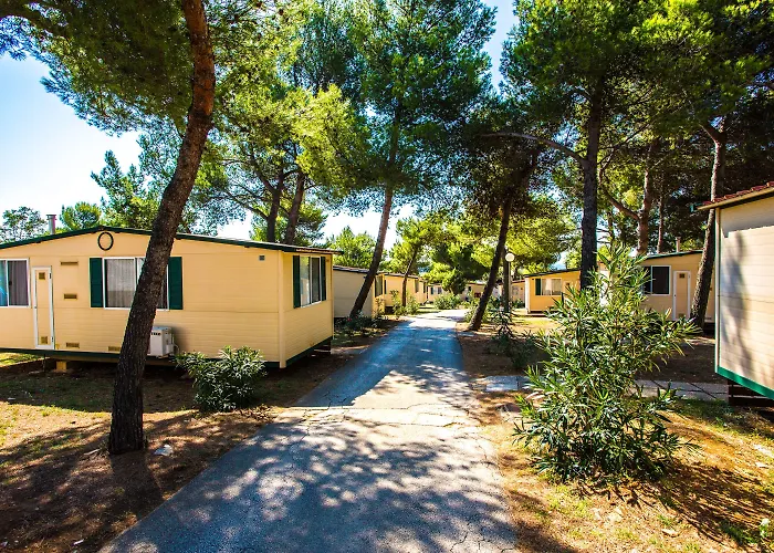 홀리데이파크 Arena Indije Mobile Homes 4*