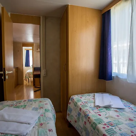 Arena Indije Mobile Homes 4*