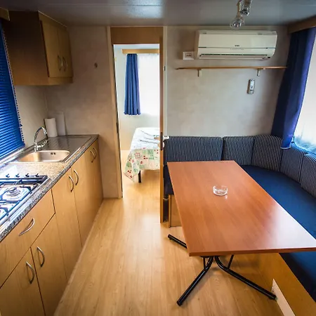 Arena Indije Mobile Homes 班约勒