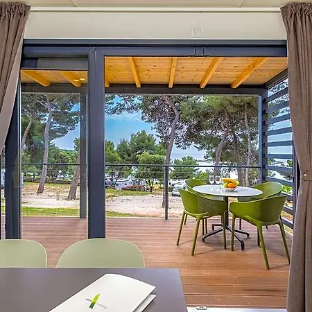 منتزه العطل Arena Indije Mobile Homes