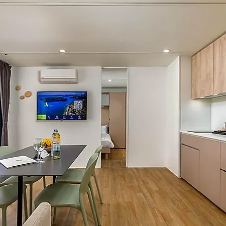 منتزه العطل Arena Indije Mobile Homes