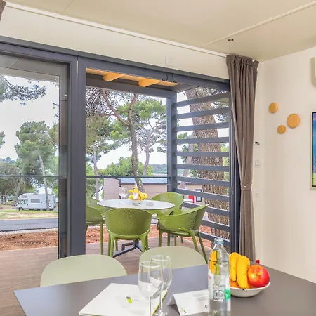 Arena Indije Mobile Homes 4* بنجول