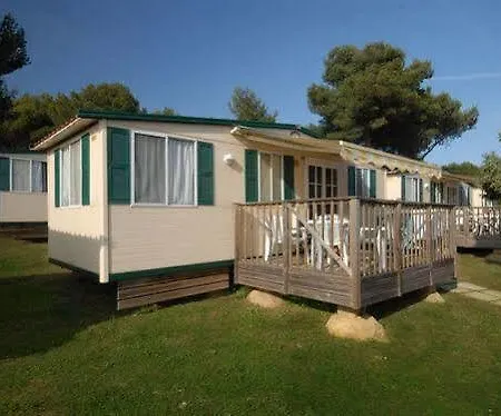 Arena Indije Mobile Homes 홀리데이파크 4*