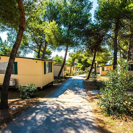База отдыха Arena Indije Mobile Homes Банджоле